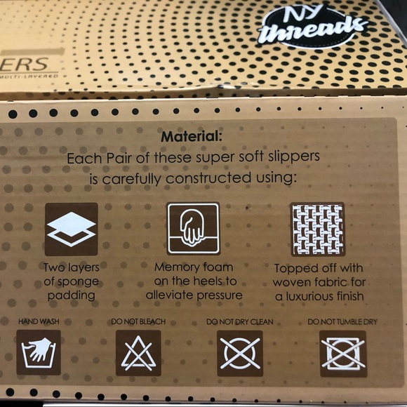 ‼️$5 SALE‼️ NY THREADS Cozy Fleece Slippers - Picture 15 of 16